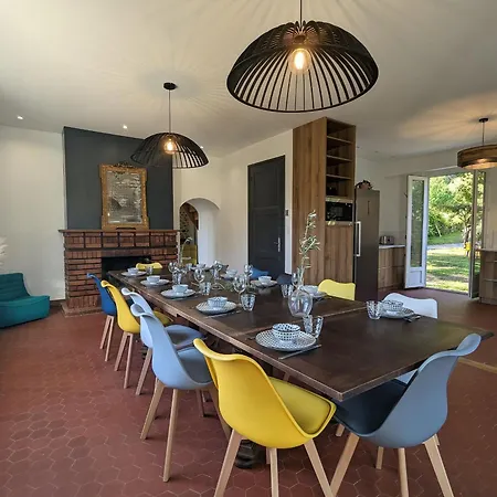 Maison Renovee Avec Piscine, Parc Arbore Et Proche De La Gare A - Fr-1-582-469 * Chamalières-sur-Loir