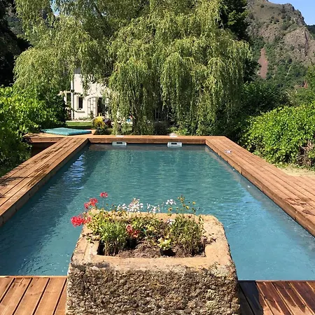 Maison Renovee Avec Piscine, Parc Arbore Et Proche De La Gare A - Fr-1-582-469 *